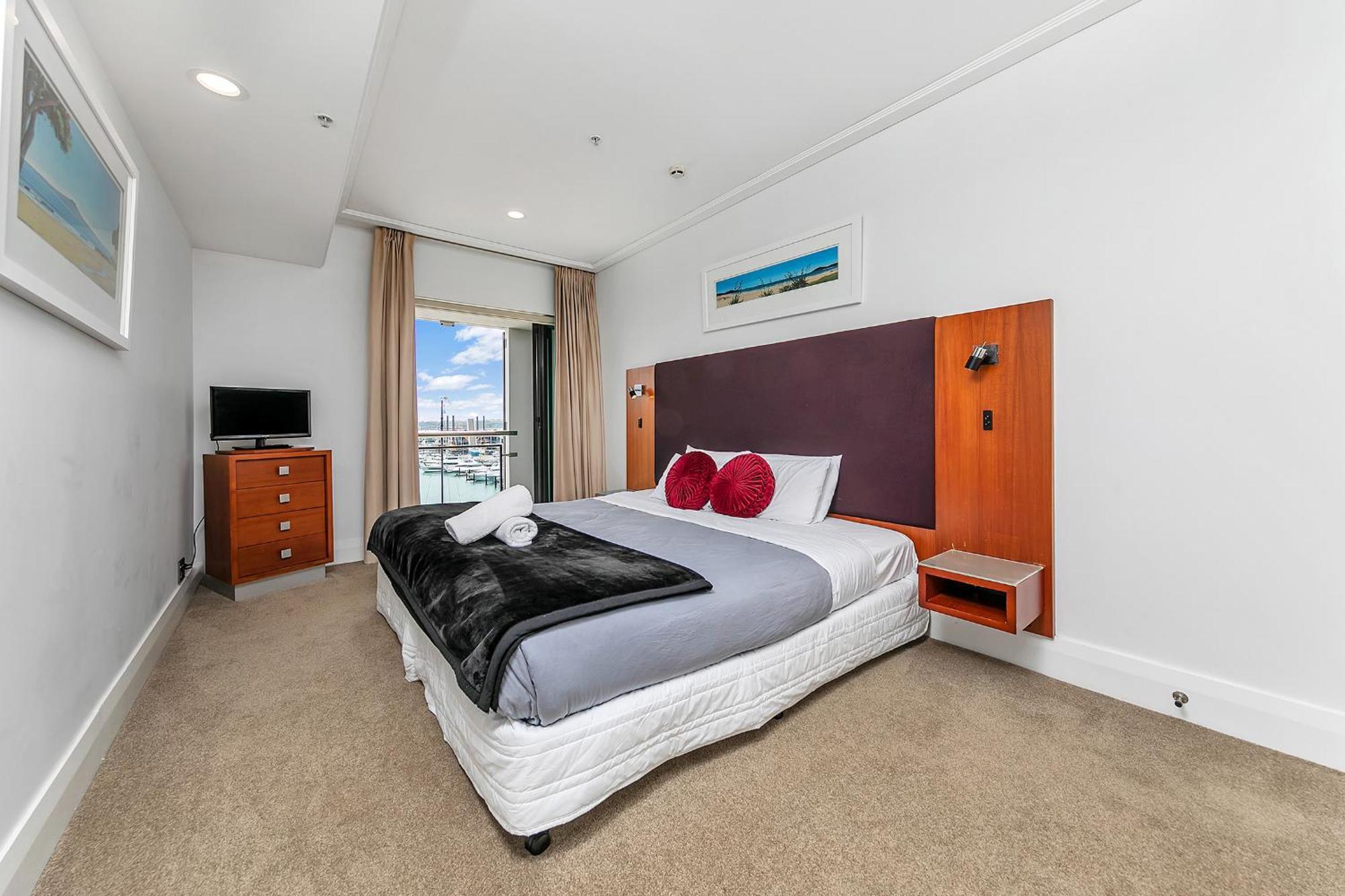 Sophisticated Spacious Apt W Stunning Harbour View Auckland Bagian luar foto