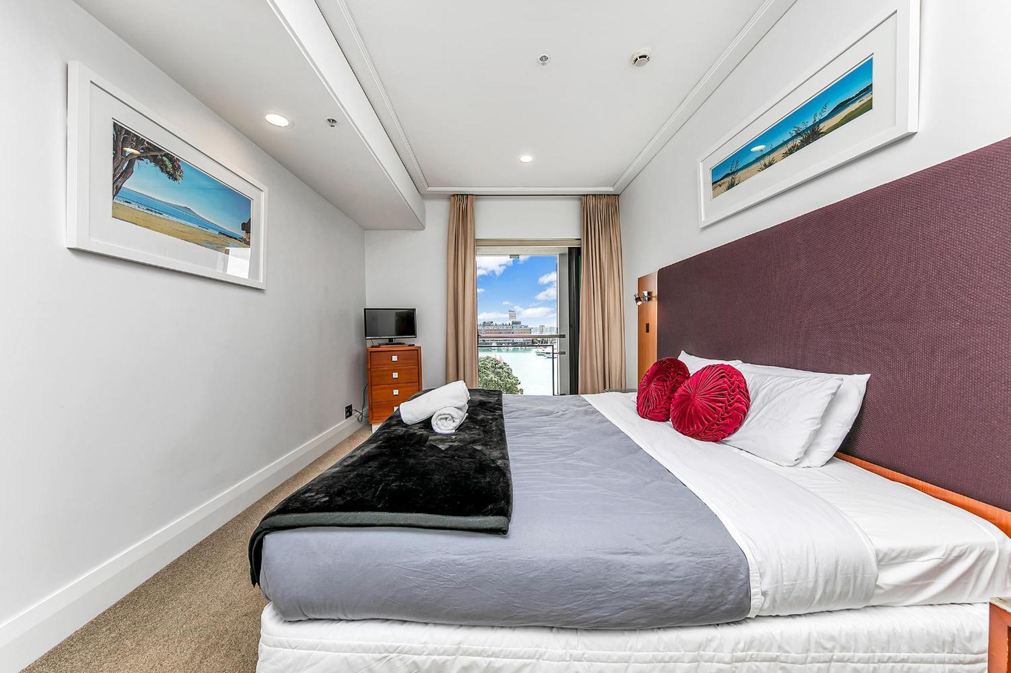 Sophisticated Spacious Apt W Stunning Harbour View Auckland Bagian luar foto